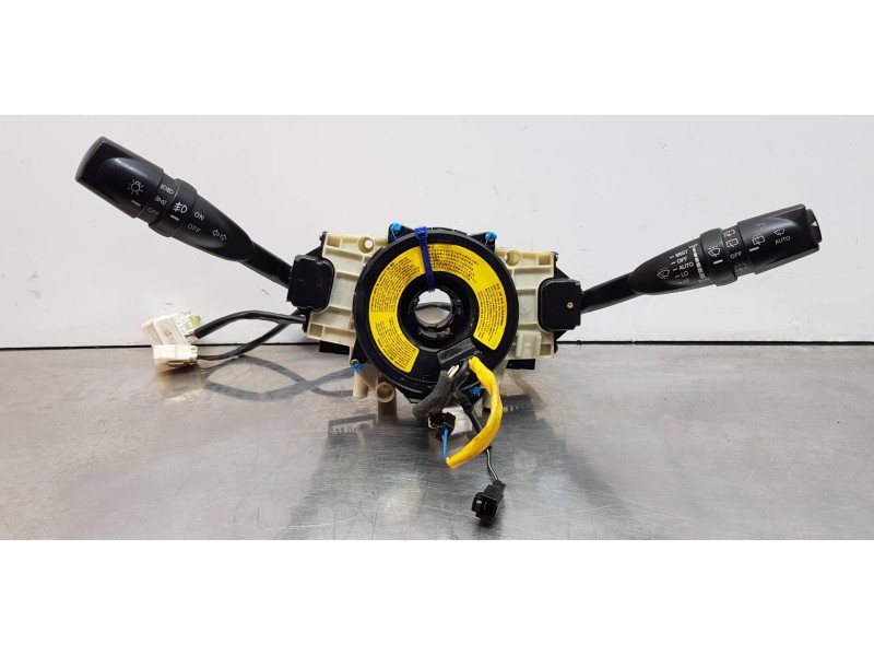 Recambio de anillo airbag para ssangyong actyon 200 xdi 4wd limited referencia OEM IAM 6123AG1000  