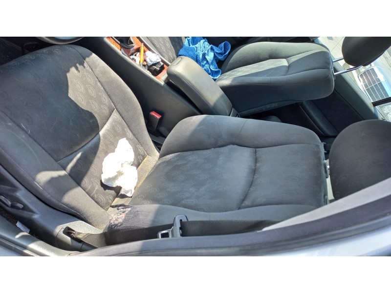 mercedes clase c (w203) berlina del año 2004