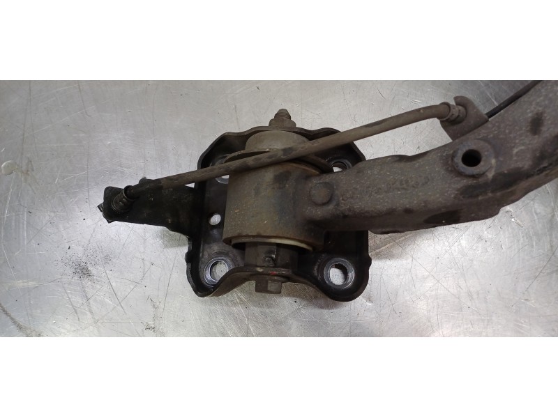 Recambio de brazo suspension inferior trasero derecho para peugeot expert furgón pro standard referencia OEM IAM 1619266780  