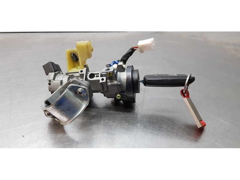 Recambio de antirrobo para kia carens ( ) concept referencia OEM IAM 81910A4000   Recambio de antirrobo para kia carens ( ) concept referencia OEM IAM 81910A4000