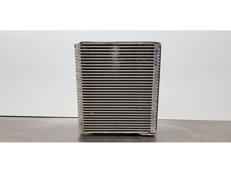 Recambio de evaporador aire acondicionado para hyundai tucson style 4wd referencia OEM IAM 97139D7000  