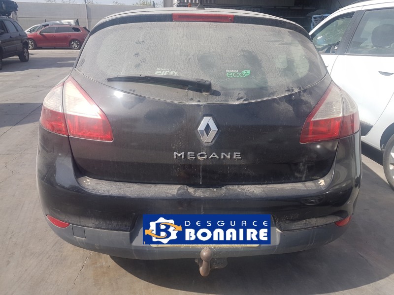 renault megane iii berlina 5 p del año 2011