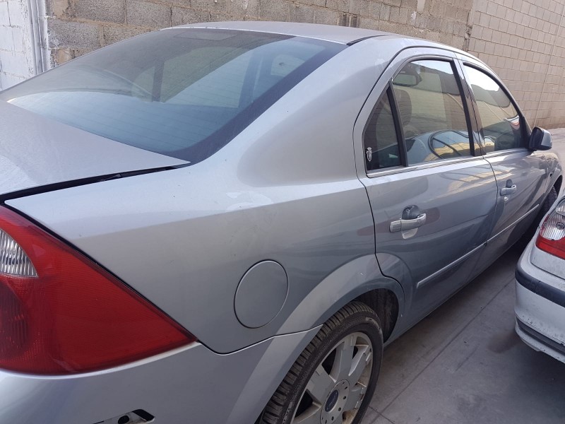 ford mondeo berlina (ge) del año 2003