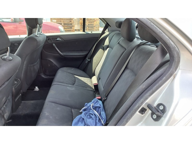 mercedes clase c (w203) berlina del año 2004