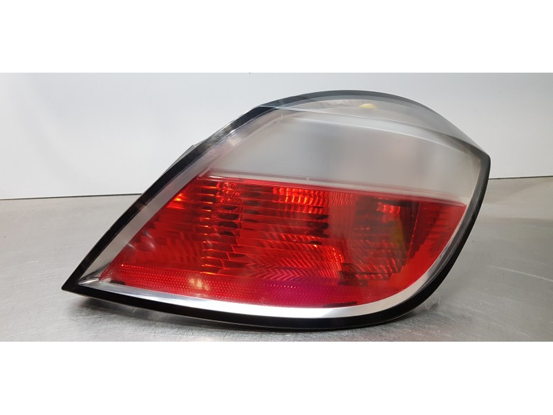 Recambio de piloto trasero derecho para opel astra h berlina enjoy referencia OEM IAM 12992629  