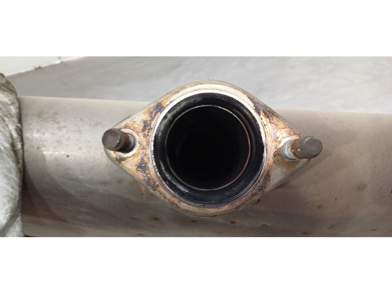 Recambio de silenciador trasero para hyundai tucson style 4wd referencia OEM IAM 28710D3890  