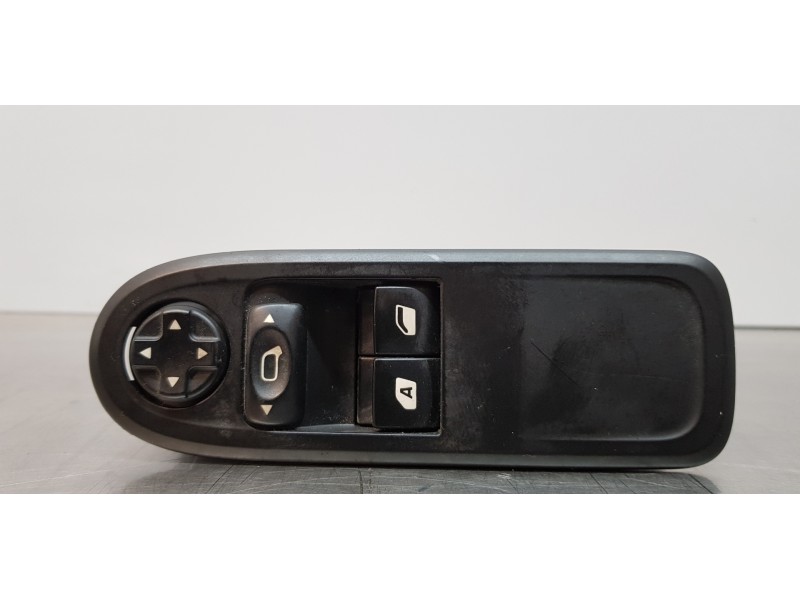 Recambio de mando elevalunas delantero izquierdo para citroen c3 sx referencia OEM IAM 6490CE   Recambio de mando elevalunas delantero izquierdo para citroen c3 sx referencia OEM IAM 6490CE