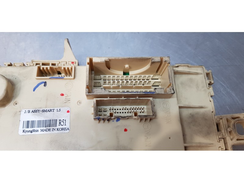 Recambio de caja reles / fusibles para kia carens ( ) concept referencia OEM IAM 91950A4510  