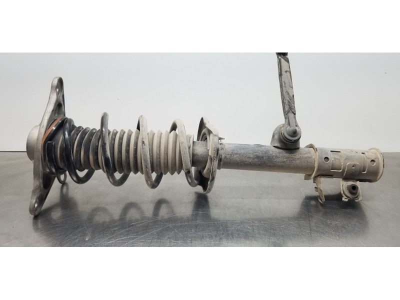 Recambio de amortiguador trasero derecho para jeep compass ii longitude 4x4 referencia OEM IAM 68290250AB P68290250AB 