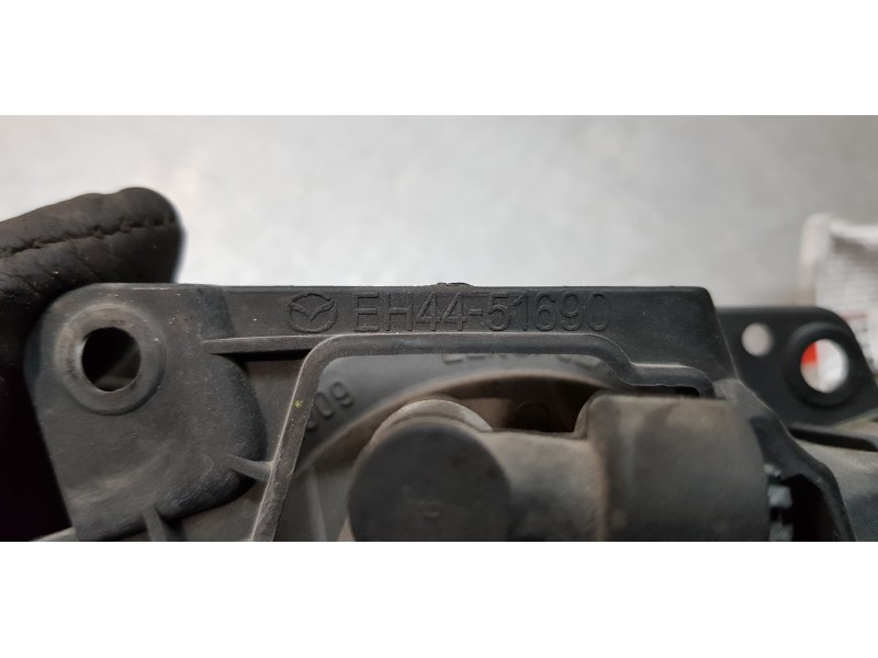 Recambio de faro antiniebla izquierdo para mazda cx-7 (er) style referencia OEM IAM EH4451690  