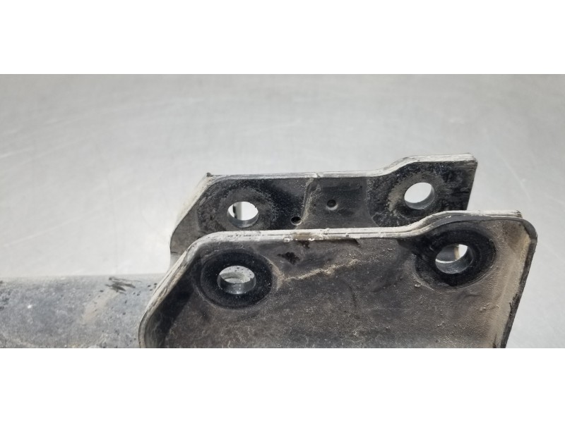 Recambio de amortiguador trasero derecho para jeep compass ii longitude 4x4 referencia OEM IAM 68290250AB P68290250AB 