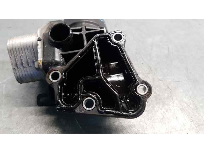 Recambio de enfriador aceite motor para hyundai i20 tecno s ii referencia OEM IAM 2641024010  