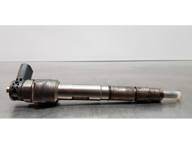 Recambio de inyector para volkswagen tiguan edition bmt referencia OEM IAM 04L130277AC 0445110469 