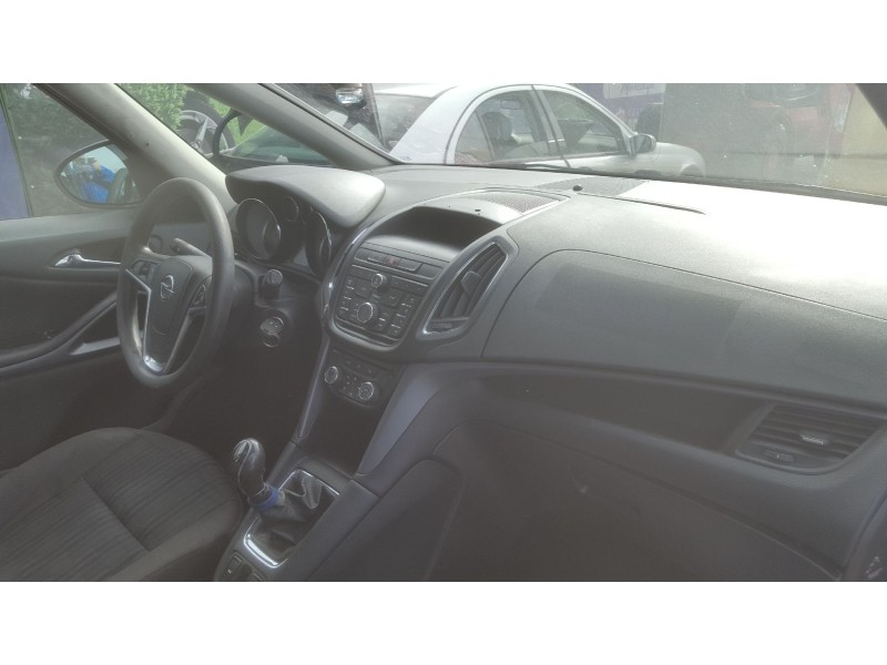 opel zafira tourer del año 2015