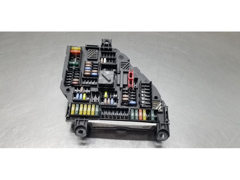 Recambio de caja reles / fusibles para bmw x3 (f25) xdrive 20d referencia OEM IAM 9210860 61149210860 