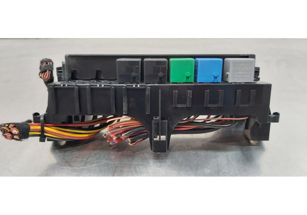Recambio de caja reles / fusibles para mercedes clase a (w169) a 170 (169.332) referencia OEM IAM A1695450001  