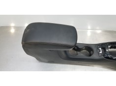 Recambio de apoyabrazos central para jeep compass ii longitude 4x4 referencia OEM IAM 5ZK07LT5AB 6GN88DX9AD  2