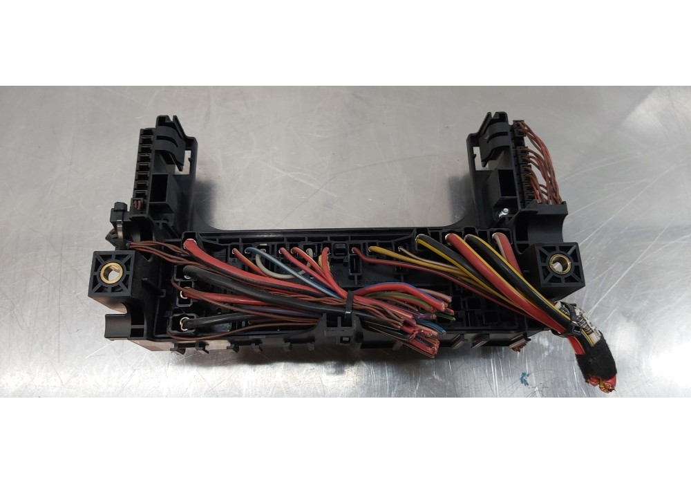 Recambio de caja reles / fusibles para mercedes clase a (w169) a 170 (169.332) referencia OEM IAM A1695450001  