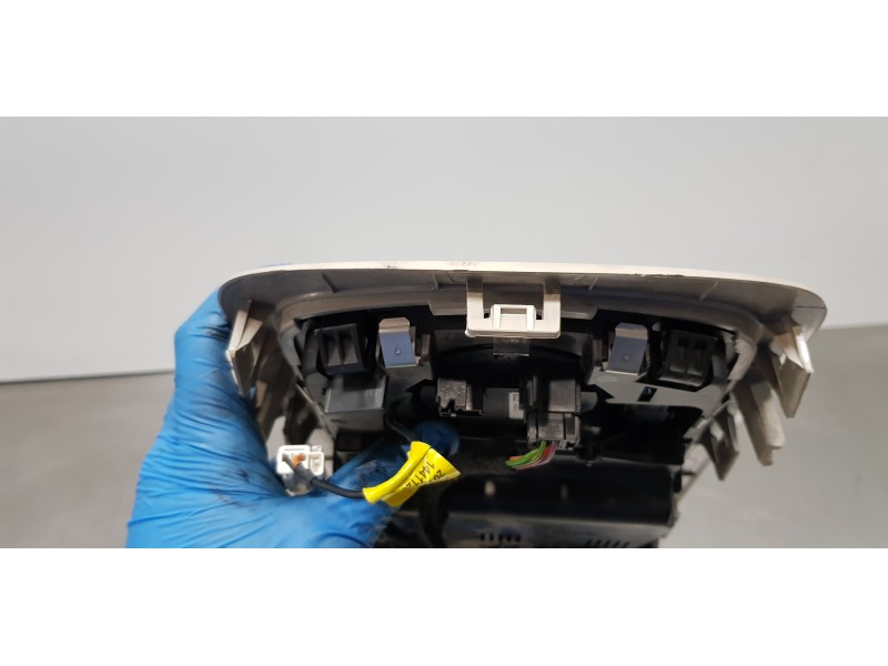 Recambio de luz interior para peugeot 508 sw allure referencia OEM IAM 8146ET 98033020ZD 