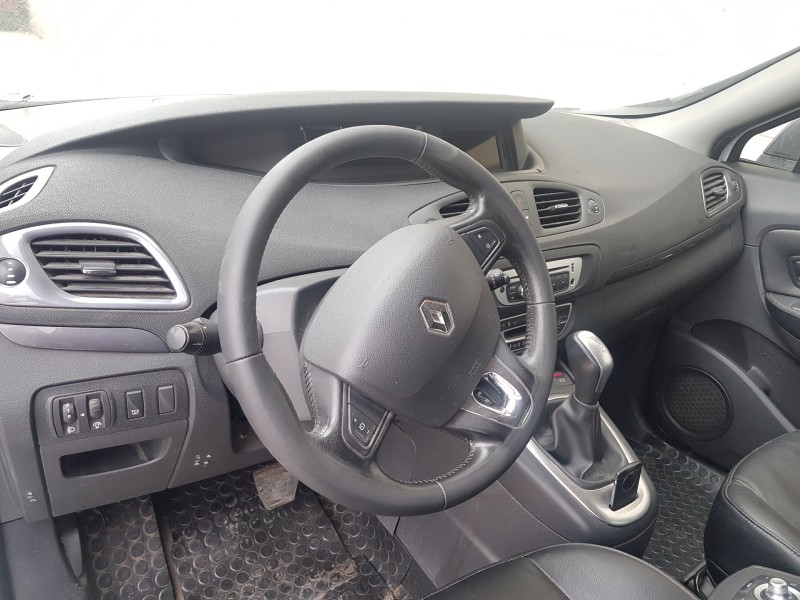 renault scenic iii del año 2014