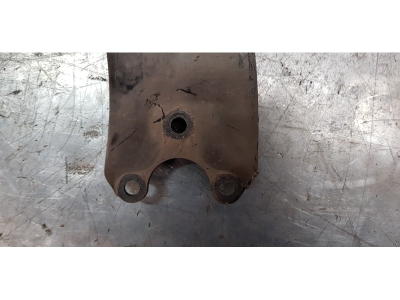 Recambio de brazo suspension inferior delantero derecho para volkswagen passat variant (365) highline referencia OEM IAM 5N04071 Recambio de brazo suspension inferior delantero derecho para volkswagen passat variant (365) highline referencia OEM IAM 5N04071