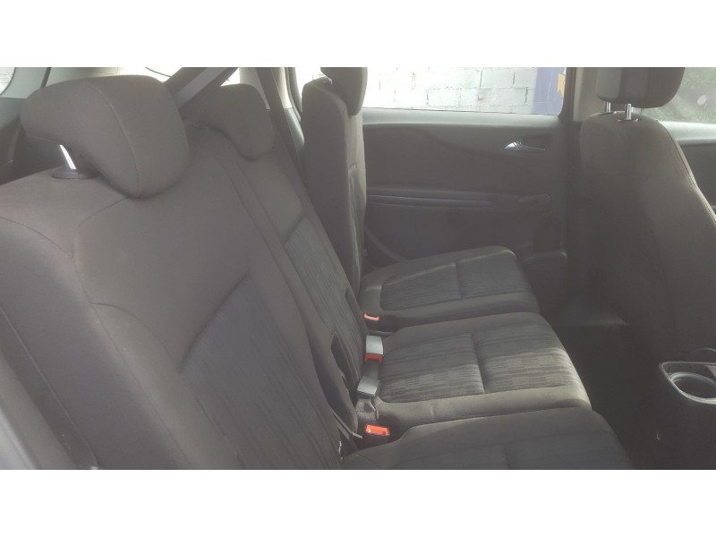 opel zafira tourer del año 2015