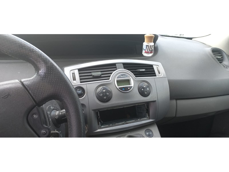 renault scenic ii del año 2007