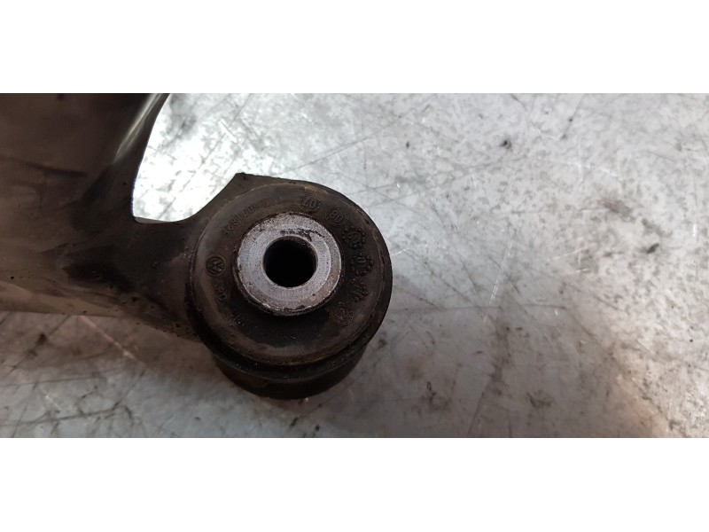 Recambio de brazo suspension inferior delantero derecho para volkswagen passat variant (365) highline referencia OEM IAM 5N04071 Recambio de brazo suspension inferior delantero derecho para volkswagen passat variant (365) highline referencia OEM IAM 5N04071