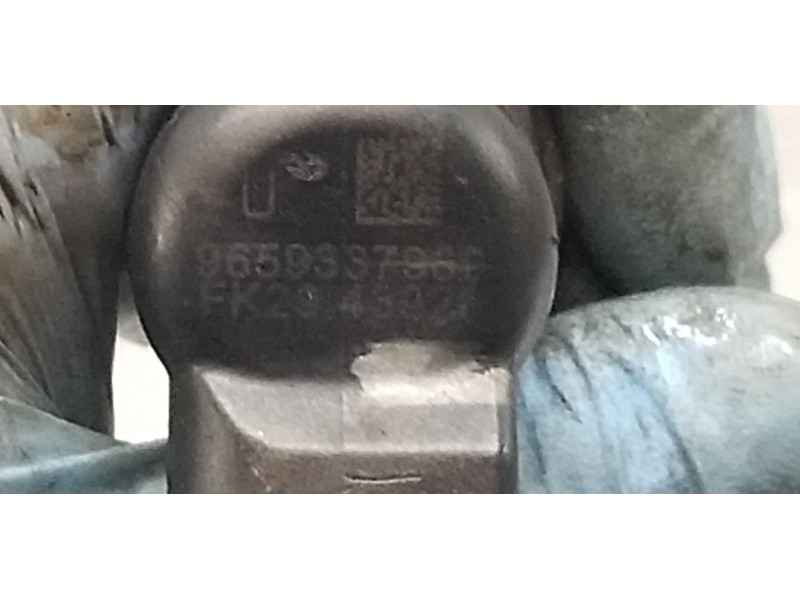 Recambio de inyector para peugeot expert kasten furg. referencia OEM IAM 9659337980   Recambio de inyector para peugeot expert kasten furg. referencia OEM IAM 9659337980