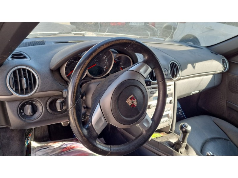 porsche boxster (tipo 987) del año 2004