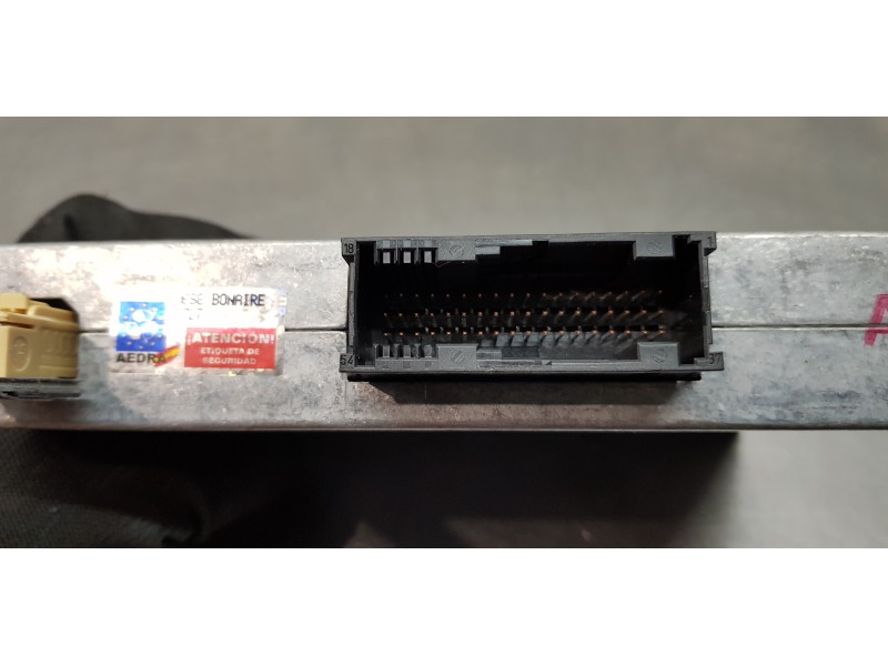 Recambio de modulo electronico para audi a3 sportback (8p) 2.0 tdi attraction referencia OEM IAM 8P0862335M   Recambio de modulo electronico para audi a3 sportback (8p) 2.0 tdi attraction referencia OEM IAM 8P0862335M