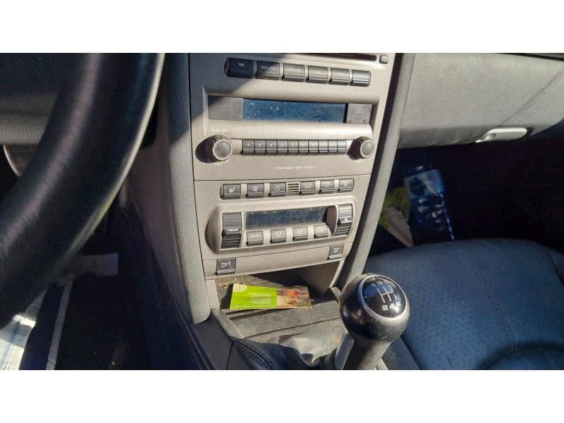 porsche boxster (tipo 987) del año 2004