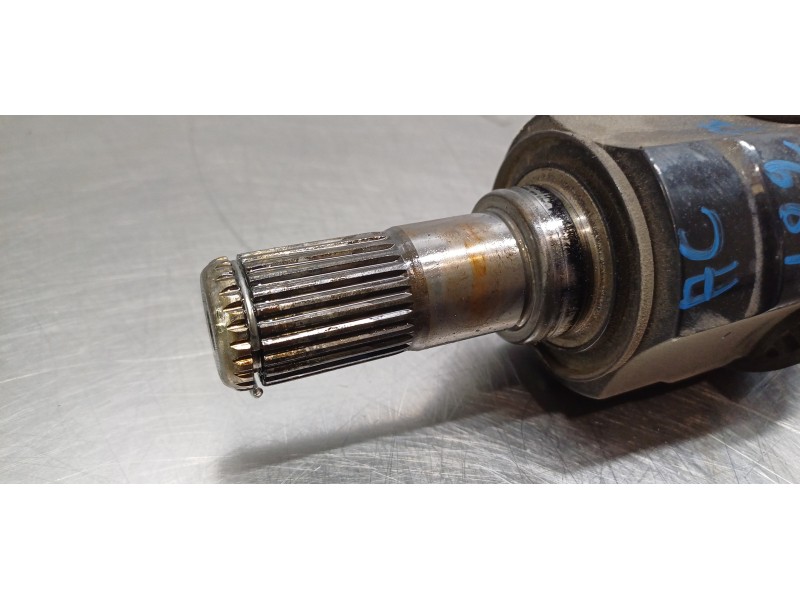 Recambio de transmision trasera izquierda para hyundai tucson style 4wd referencia OEM IAM 49600D7000  