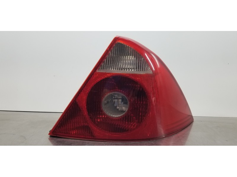 Recambio de piloto trasero derecho para ford mondeo berlina (ge) ambiente referencia OEM IAM 1371849 1S7113A602EF 