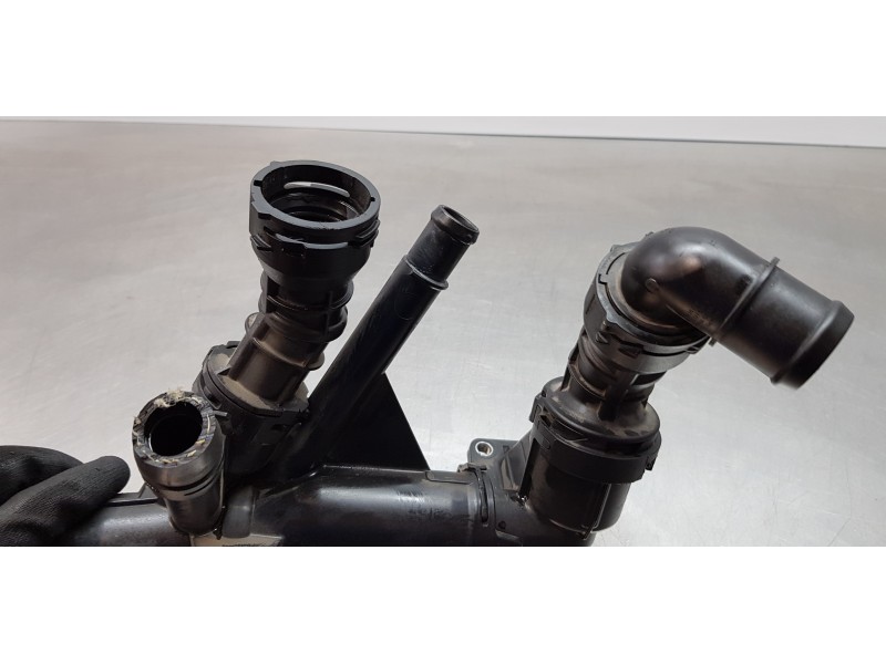 Recambio de termostato para volkswagen tiguan edition bmt referencia OEM IAM 04L121026F  