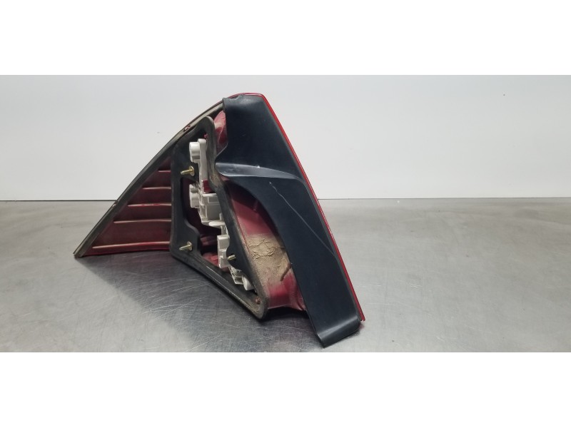 Recambio de piloto trasero derecho para ford mondeo berlina (ge) ambiente referencia OEM IAM 1371849 1S7113A602EF 