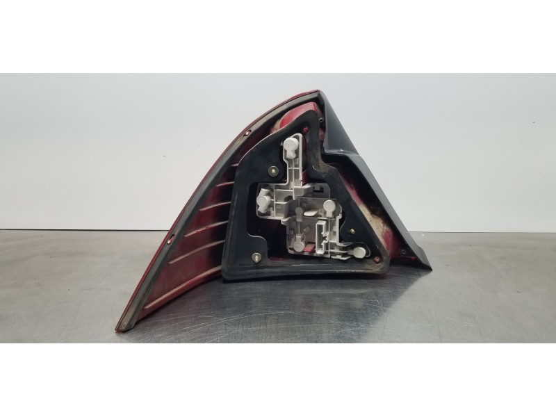 Recambio de piloto trasero derecho para ford mondeo berlina (ge) ambiente referencia OEM IAM 1371849 1S7113A602EF 