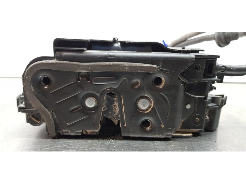 Recambio de cerradura puerta delantera derecha para volkswagen caddy furgón/kombi furgón 4motion bmt referencia OEM IAM 5TB83701 Recambio de cerradura puerta delantera derecha para volkswagen caddy furgón/kombi furgón 4motion bmt referencia OEM IAM 5TB83701