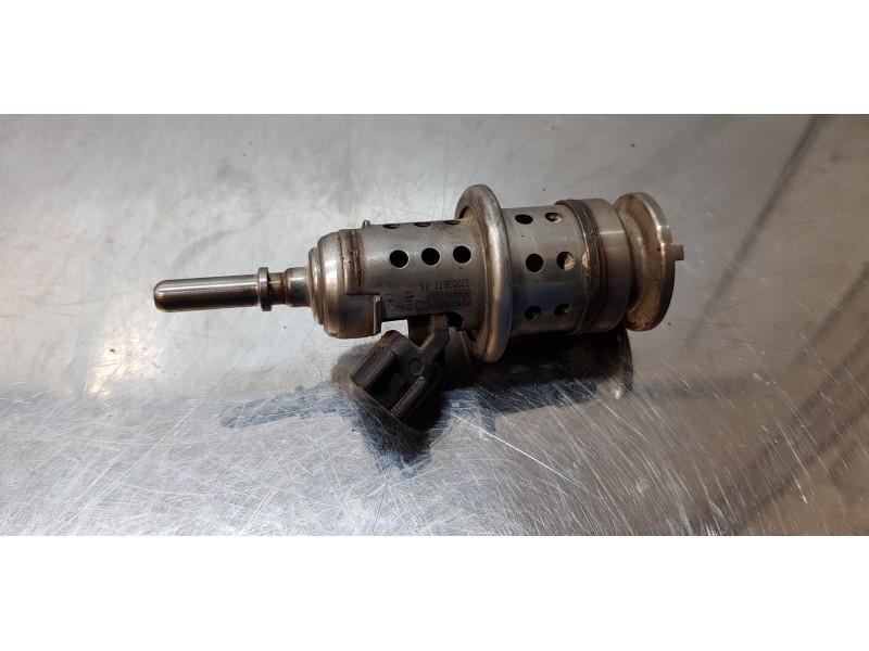 Recambio de inyector para volvo xc60 r design awd referencia OEM IAM 32203677  