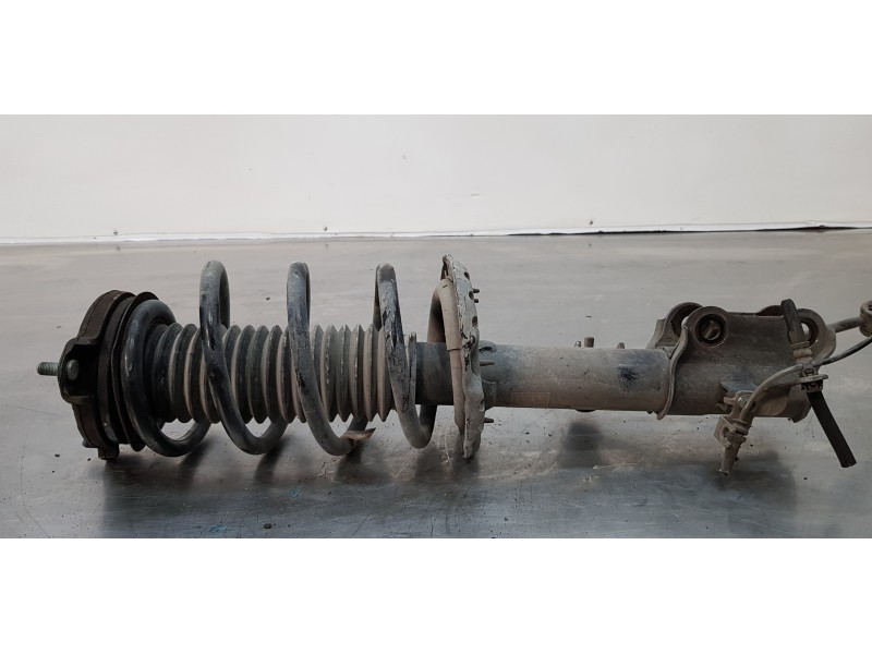 Recambio de amortiguador delantero derecho para hyundai tucson klass 2wd referencia OEM IAM 54660D7520  