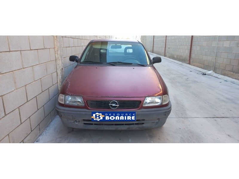 opel astra f berlina del año 1995