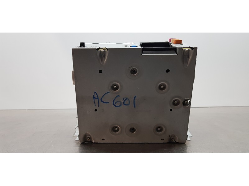 Recambio de sistema navegacion gps para bmw serie 5 lim. (f10) 520d referencia OEM IAM 65129237173   Recambio de sistema navegacion gps para bmw serie 5 lim. (f10) 520d referencia OEM IAM 65129237173