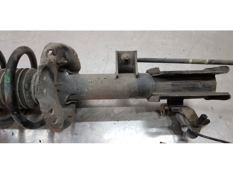 Recambio de amortiguador delantero derecho para hyundai tucson klass 2wd referencia OEM IAM 54660D7520  