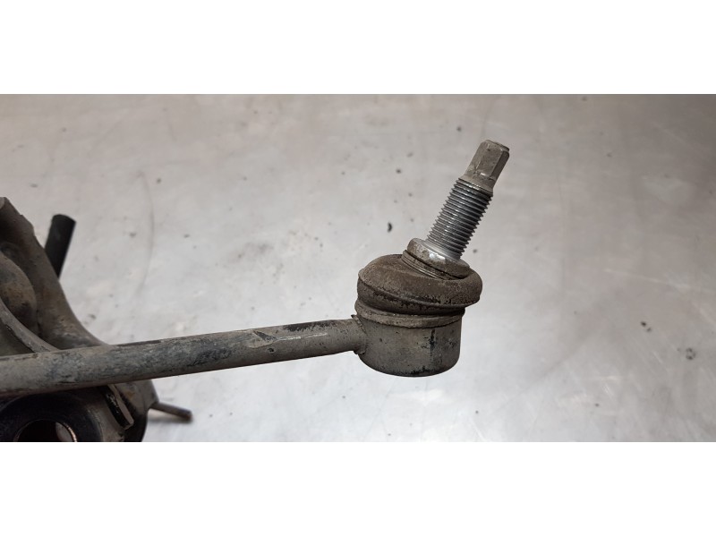 Recambio de amortiguador delantero derecho para hyundai tucson klass 2wd referencia OEM IAM 54660D7520  