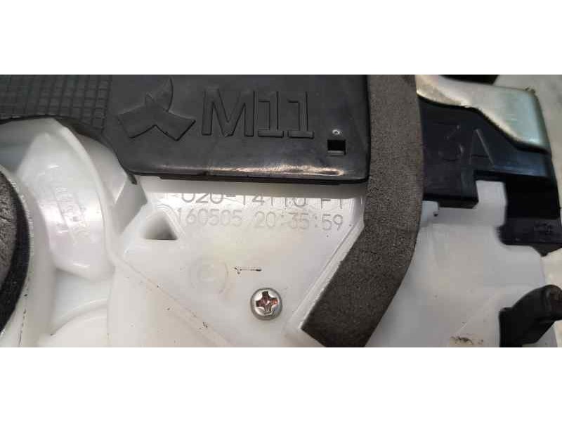 Recambio de cerradura puerta trasera derecha para toyota yaris hsd city referencia OEM IAM 690500D310  