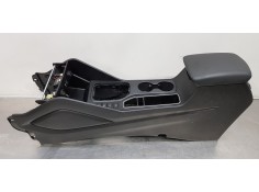 Recambio de apoyabrazos central para hyundai tucson klass 2wd referencia OEM IAM 84610D7CB0TTP  