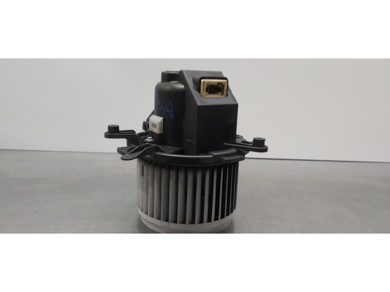 Recambio de motor calefaccion para peugeot expert furgón pro standard referencia OEM IAM 1617062780   Recambio de motor calefaccion para peugeot expert furgón pro standard referencia OEM IAM 1617062780