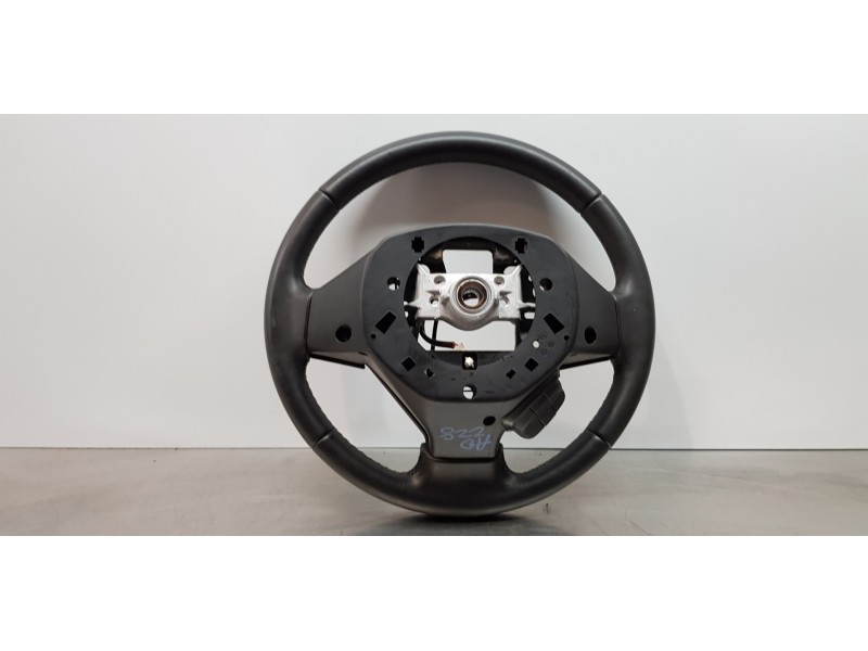 Recambio de volante para suzuki sx4 glx referencia OEM IAM 4811060P80GJL 4811060P80 