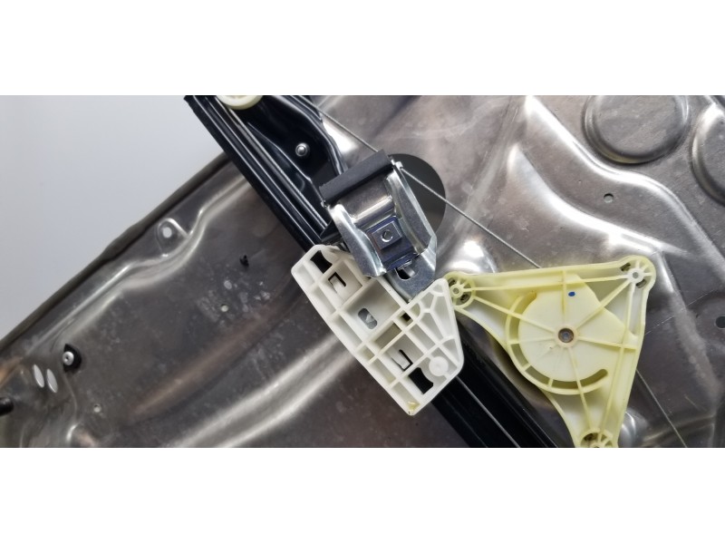 Recambio de elevalunas trasero derecho para mercedes clase glk (w204) glk glk 320 cdi 4-matic (204.983) referencia OEM IAM A2048