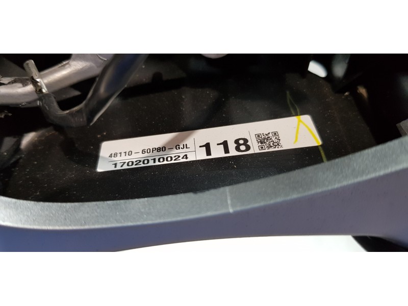 Recambio de volante para suzuki sx4 glx referencia OEM IAM 4811060P80GJL 4811060P80 